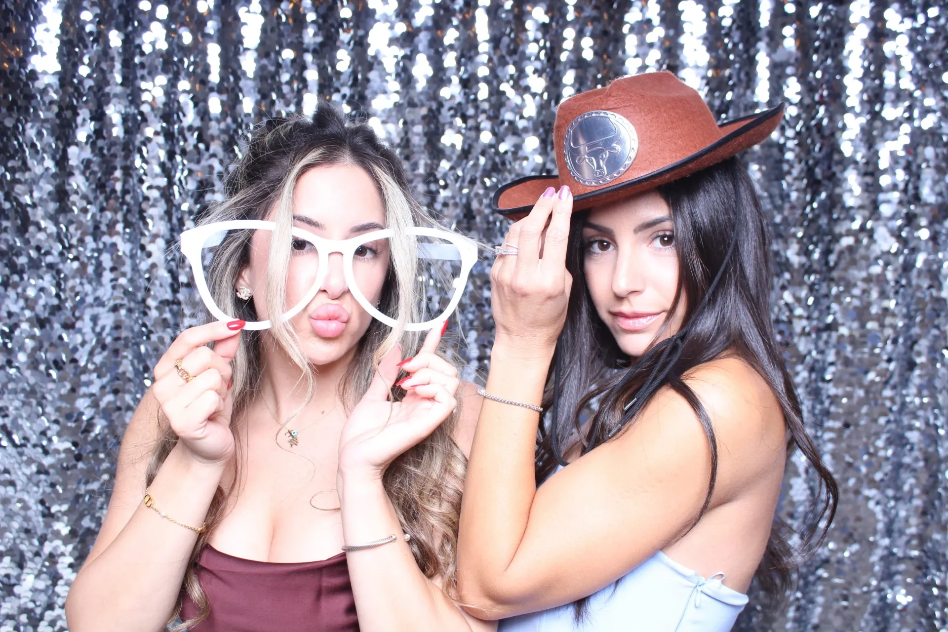 Happy guests using the Traditional DSLR Photo Booth at an event - Image 9