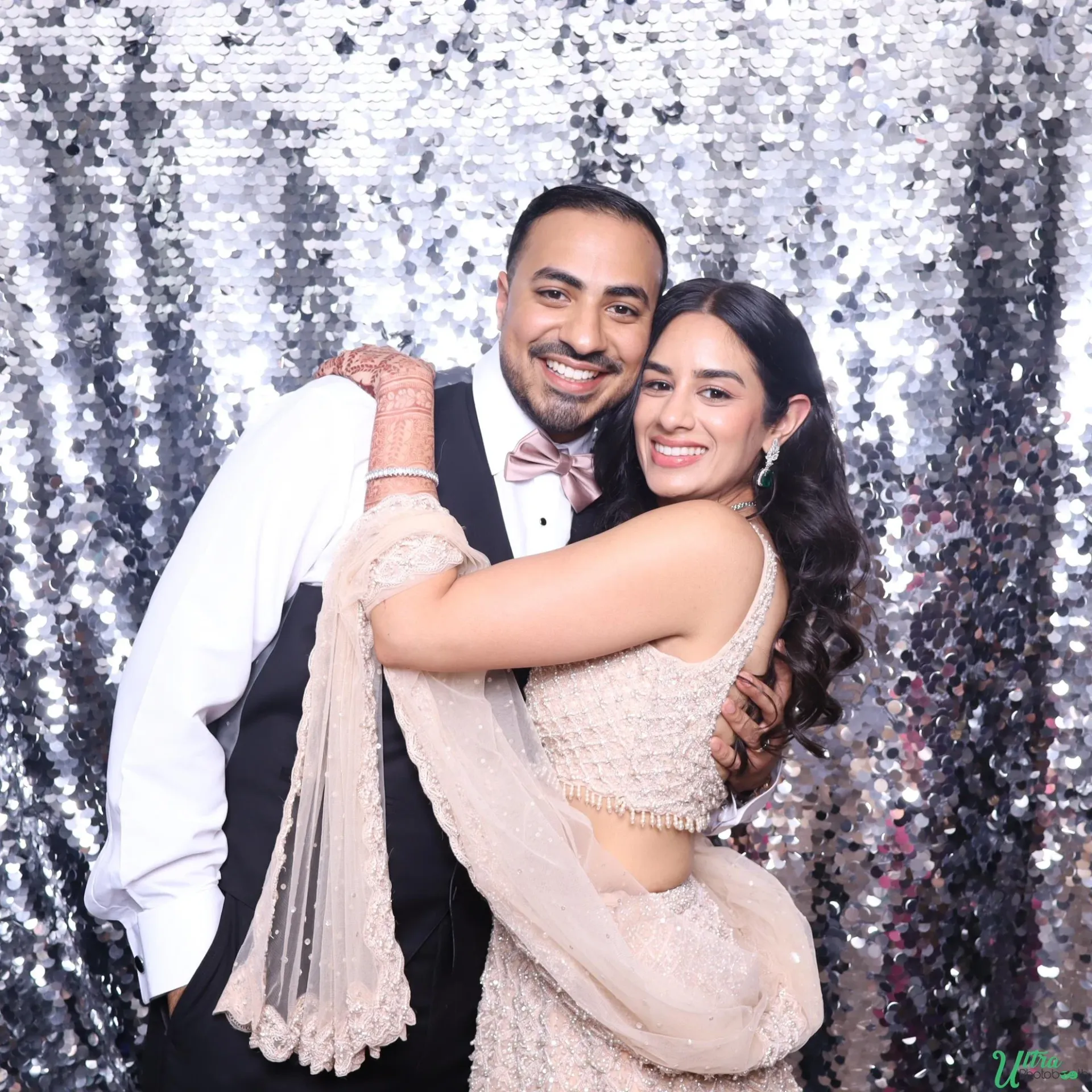 Happy guests using the Traditional DSLR Photo Booth at an event - Image 1